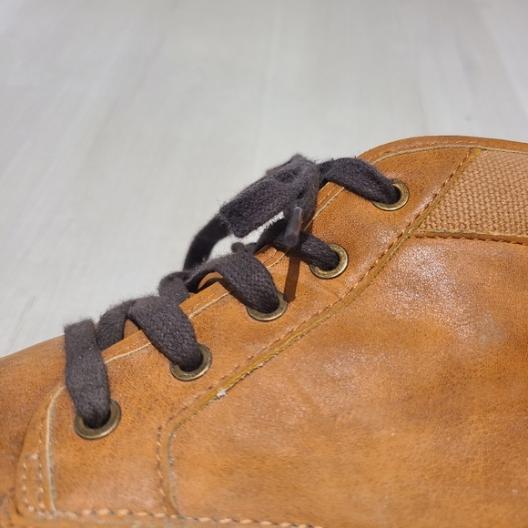 2/$20 Men's Aldo Brown Leather Ankle High Tie Boots Size 10 - Picture 3 of 9